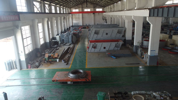 日產3萬噸片麻巖機制砂設備怎么選型？結構原理是什么？